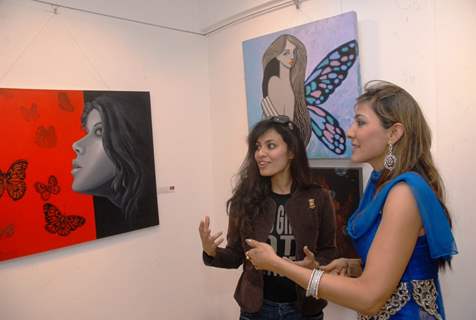 Sunita Wadhawan inaugurated painting exhibition