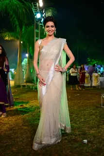 Karishma Tanna at Vivian Dsena and Vahbbiz Dorabjee marriage