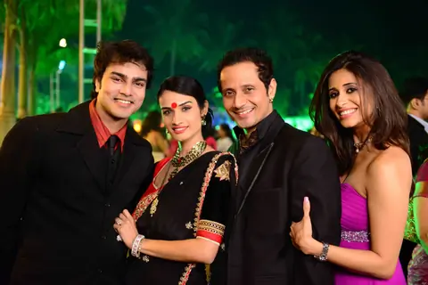 Sunaina Singh, Harmeet Singh & Kishwer Merchantt at Vivian Dsena and Vahbbiz Wedding