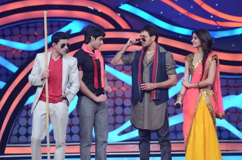 Karan Wahi and Gautam Rode with Anushka Sharma and Imran Khan on the sets of Nach Baliye 5