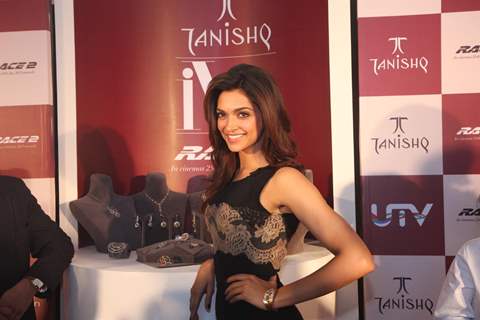 Deepika Padukone at Tanishq IVA Fashion Jewellery