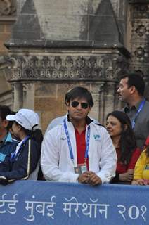 Bollywood Actors runing in 10th.anniversary Standard Charted Mumbai Marathon 2013