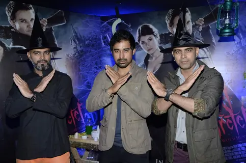 Bollywood actor Rannvijay Singh with Creative Head of Entertainment Colosceum Rajiv Lakshman and Senior Supervising Producer MTV Raghu Ram at the screening of 3D film Hansel and Gretel in PVR Juhu, Mumbai on Wednesday, January 30th, evening.