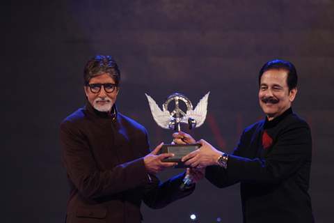 Amitabh Bachchan performs at the Global Sounds Of Peace Concert