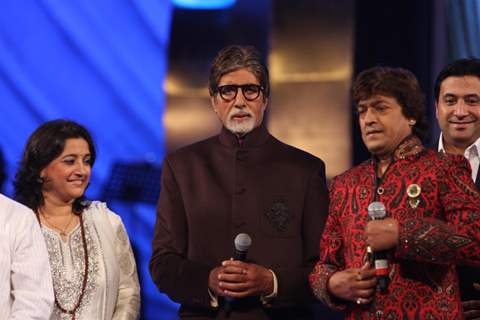 Amitabh Bachchan performs at the Global Sounds Of Peace Concert