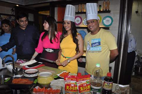 Shafe Rakhee vaswani launch Palate Culinary Studio with Malika Arora Khan