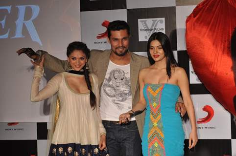 Music success bash of Film Murder 3