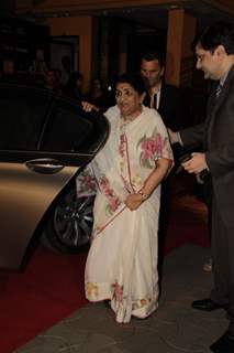 Lata Mangeshkar at Renault Star Guild Awards 2013