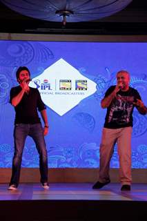 Farah Khan dance to the tunes of Pepsi IPL 2013