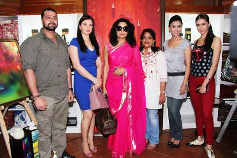 A celeb-studded opening of Amisha Mehta's art show Colour Dance