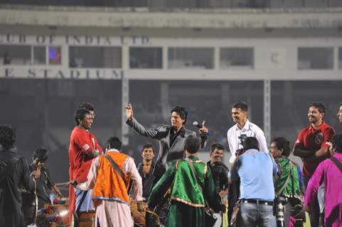 Rahul Dravid and Shahrukh Khan at UCC Opening Ceremony in Mumbai