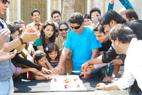 Amrit Manthan celebrates their completion of 1 year