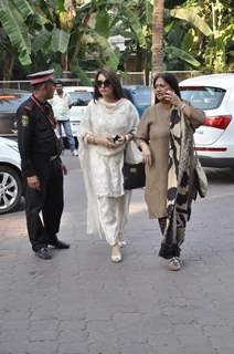 Sonu Nigam's mother's prayer meet