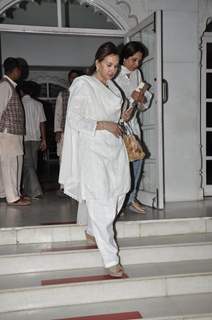 Sonu Nigam's mother's prayer meet