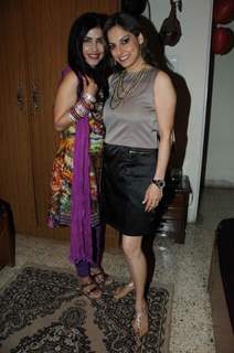 Shibani Kashyap with Preety Bhalla at her birthday bash.