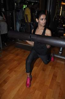 Sonal Chauhan at Body Sculptor Gym, Juhu