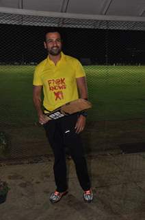 Yuvraj Singh unveils Shailendra Singh's book 'F@k Knows'