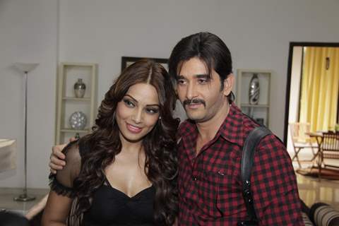 Bipasha Basu with Behzaad Khan Meet Star Plus Show Arjun