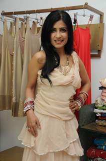 Amy Billimoria designs a unique Saree on the ocassion of Woman's Day