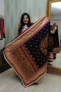 Amy Billimoria designs a unique Saree on the ocassion of Woman's Day