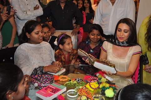 Gitanjali Celebrates Woman Day With Karisma Kapoor and Designer Archana Kochhar