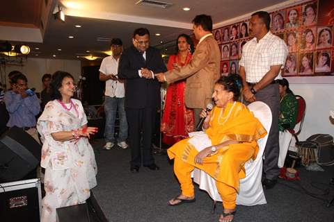 Hira Manek Woman Achievers Awards