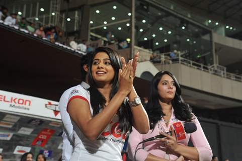 Celebrity Cricket League 2013 (CCL) Finals between Karnataka Bulldozers vs Telugu Warriors at the Chinnaswamy Stadium in Bengaluru