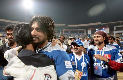 Celebrity Cricket League 2013 (CCL) Finals between Karnataka Bulldozers vs Telugu Warriors at the Chinnaswamy Stadium in Bengaluru