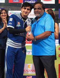 Celebrity Cricket League 2013 (CCL) Finals between Karnataka Bulldozers vs Telugu Warriors at the Chinnaswamy Stadium in Bengaluru