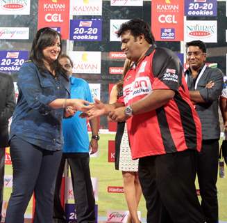 Celebrity Cricket League 2013 (CCL) Finals between Karnataka Bulldozers vs Telugu Warriors at the Chinnaswamy Stadium in Bengaluru