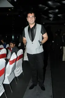 Tia Bajpai walks the ramp for Bobby Khanduja's show