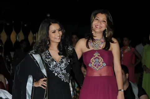 Tia Bajpai walks the ramp for Bobby Khanduja's show
