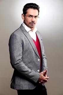 Abhinav Shukla as Anirudh in Badalte Rishton ki Daastan