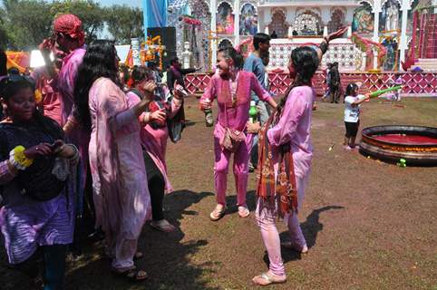 Rang De Colors Holi Party With Colors Artist