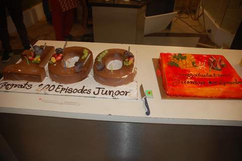 100 episodes cake cutting in Junoon