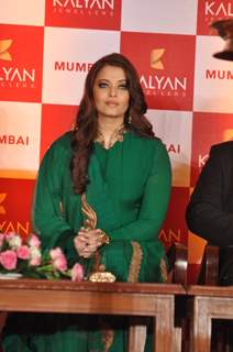 Aishwarya Rai Bachchan at the launch of Kalyan Jewellers