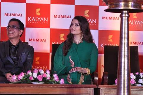 Aishwarya Rai Bachchan at the launch of Kalyan Jewellers