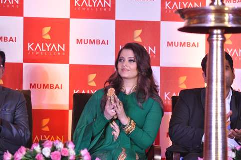 Aishwarya Rai Bachchan at the launch of Kalyan Jewellers