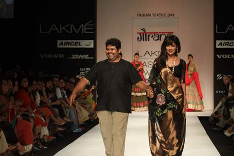 Chitrangada Singh as showstopper for designer Gaurang at Lakme Fashion Week Summer 2013