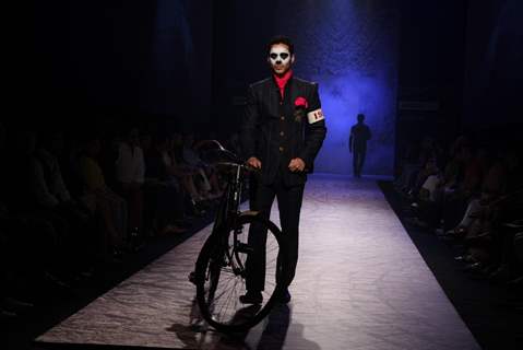 3rd Day Show of Arjun Khanna at Lakme Fashion Week 2013