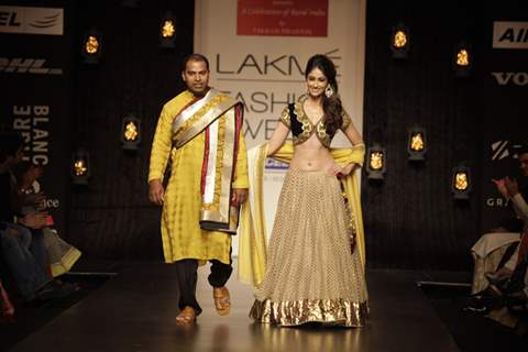 Celebs walk the ramp for Swades Foundation show by Vikram Phadnis at LFW