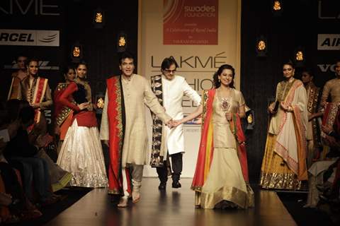 Celebs walk the ramp for Swades Foundation show by Vikram Phadnis at LFW