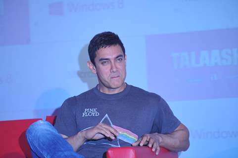 Aamir Khan pose during the felicitates winners of the Microsoft- Talash contest