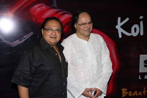 Rakesh Bedi and Farooque Shaikh at Film Chashme Buddoor premiere