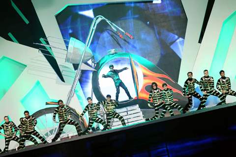 Shahrukh Khan performed at IPL 6 opening ceremony in Kolkata