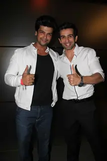 Kushal Tandon with Jay Bhanushali at Mahhi Vij's Birthday Celebration