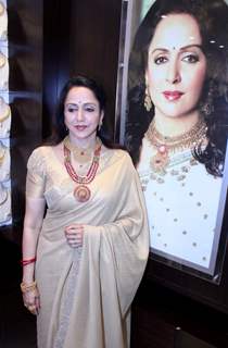 Hema Malini at Inauguration of Malabar Gold & Diamonds Store