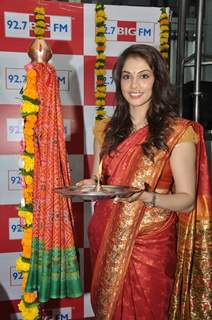 Isha koppikar's celebrates Gudi Padwa at 92.7 BIG FM