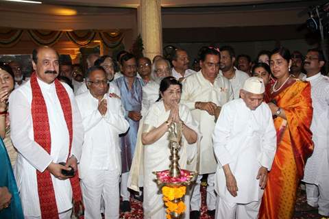 Bharat Ratna Lata Mangeshkar inaugurates the Vishwashanti Sangeet Kala Academy