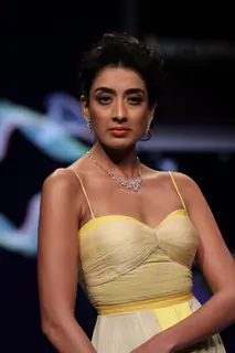 Yami Gautam walks the ramp for Rio Tinto at IIJW Day 1